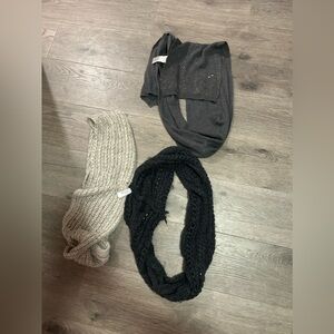 Women’s scarf bundle